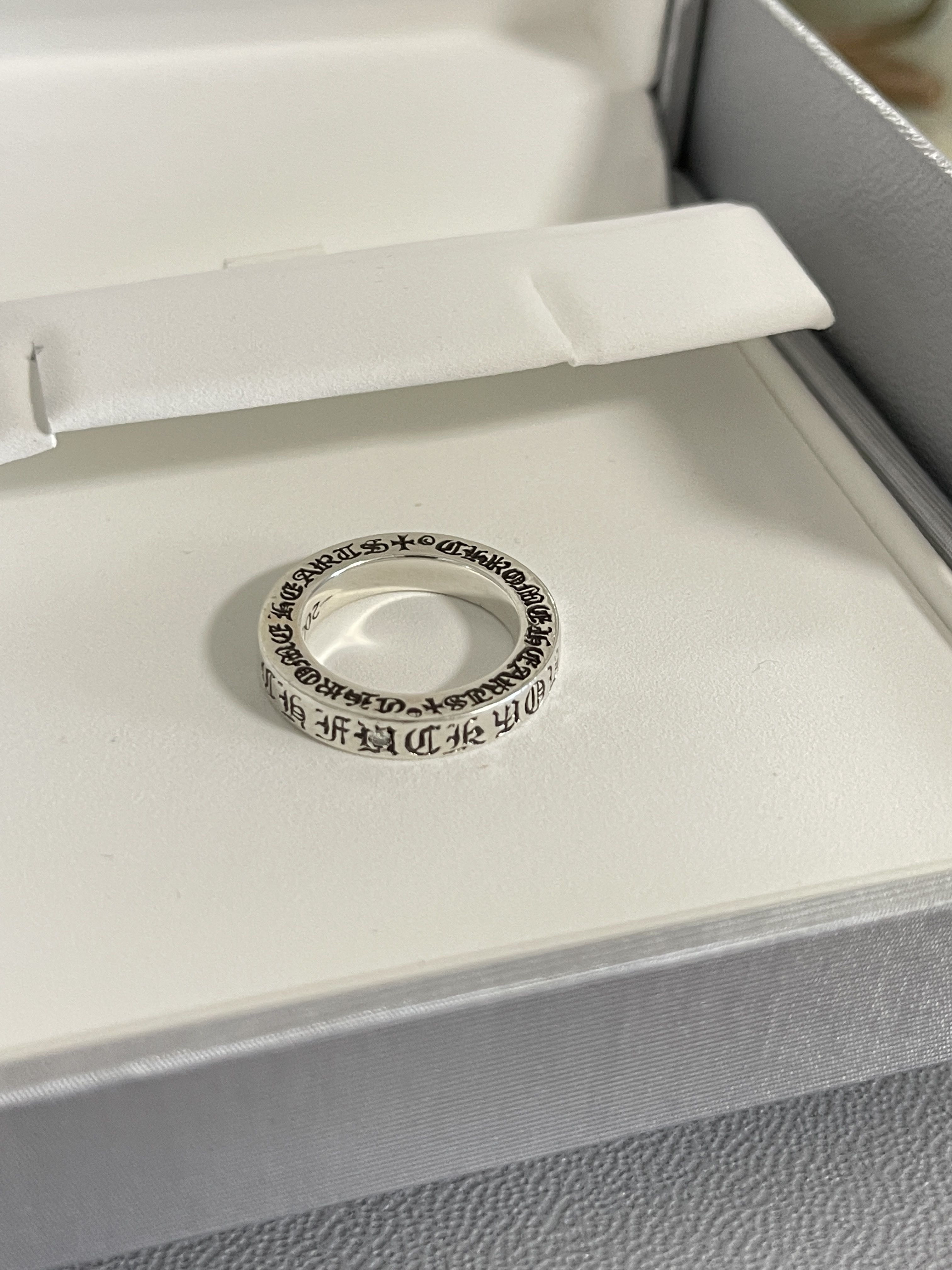 반지 크롬하츠 퍽유링