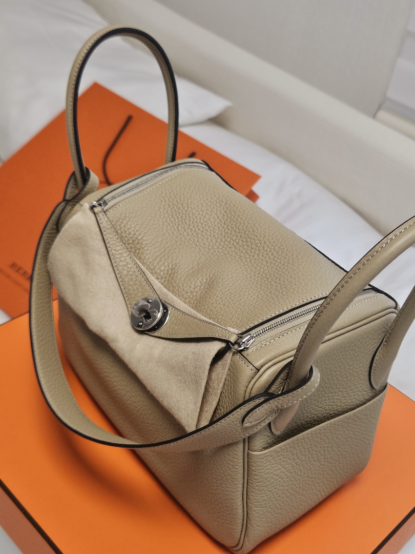 린 린디 26 에르메스 린디 26 트렌치 은장 K각인